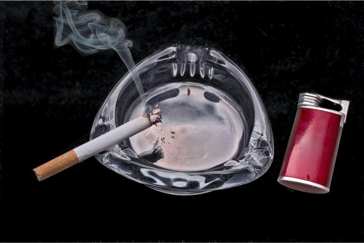 1. Eliminarea mirosului de tigara din casa si camera - Cum poti scapa rapid de acesta + sfaturi si recomandari