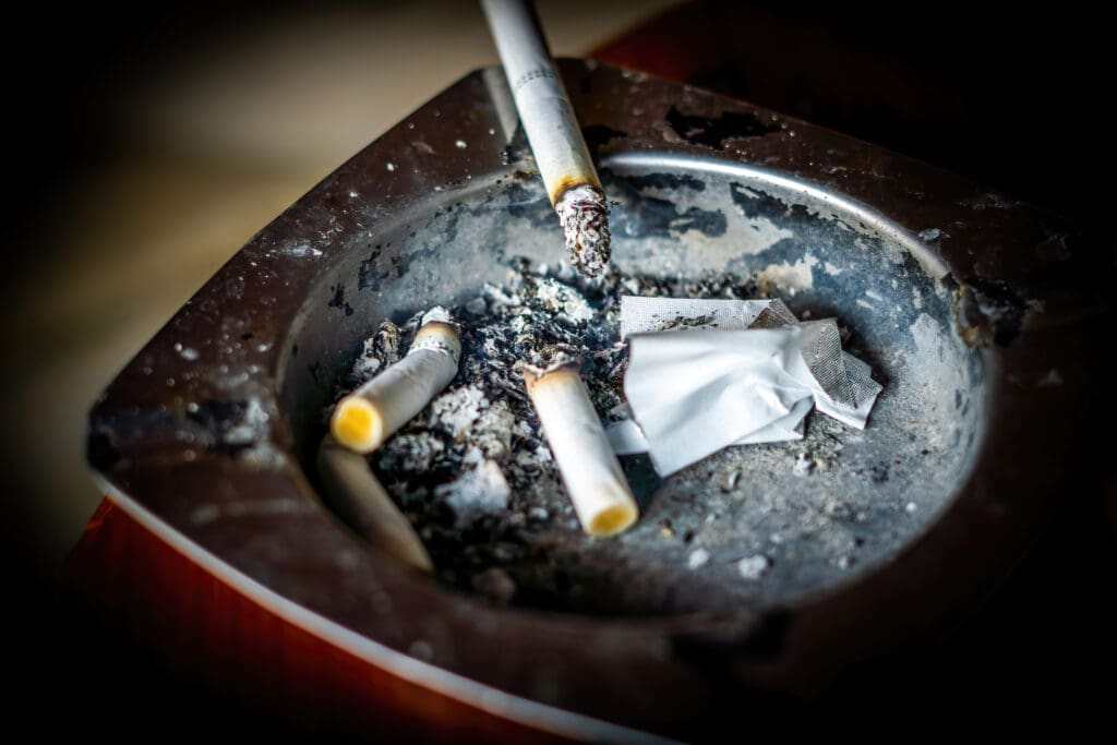 Avantajele și dezavantajele tutunului ars